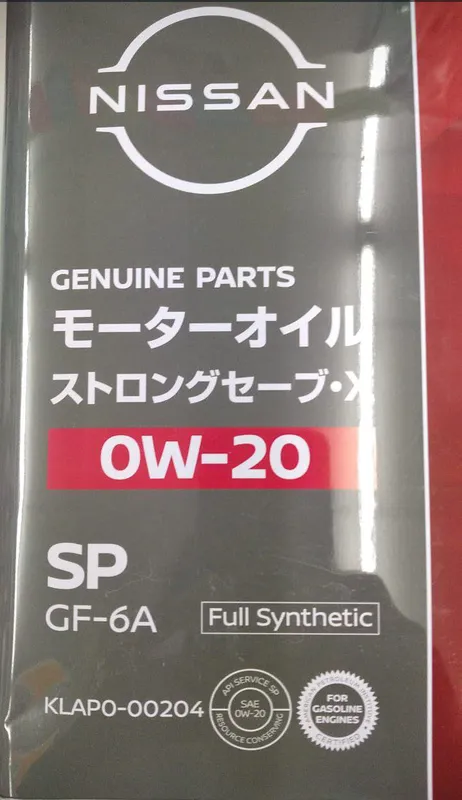 Железная банка Nissan Genuine Parts Strong Save X 0W-20, на этикетке SP, GF-6A, Full Synthetic и номер KLAPO-00204